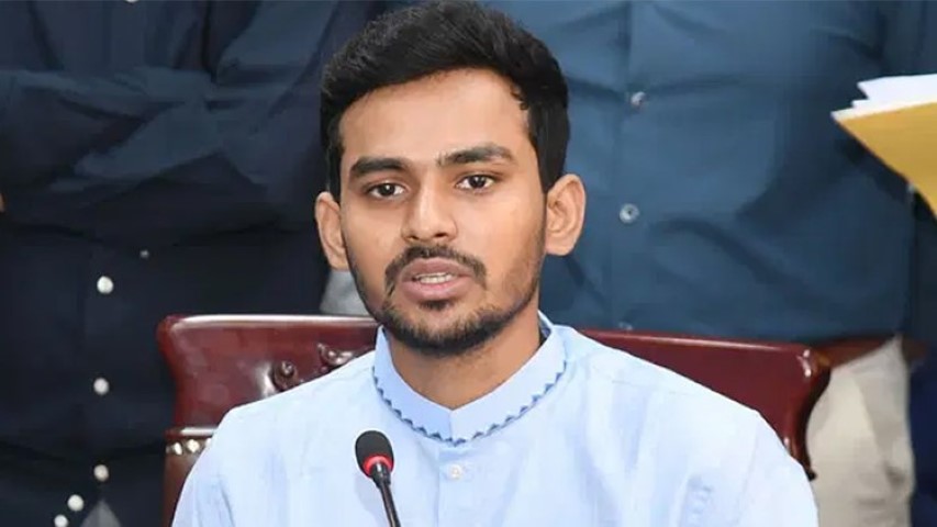 জুলাই নিয়ে কাজ করতে গেলেই বাজেট নিয়ে একটা মহল প্রশ্ন তোলে: উপদেষ্টা আসিফ